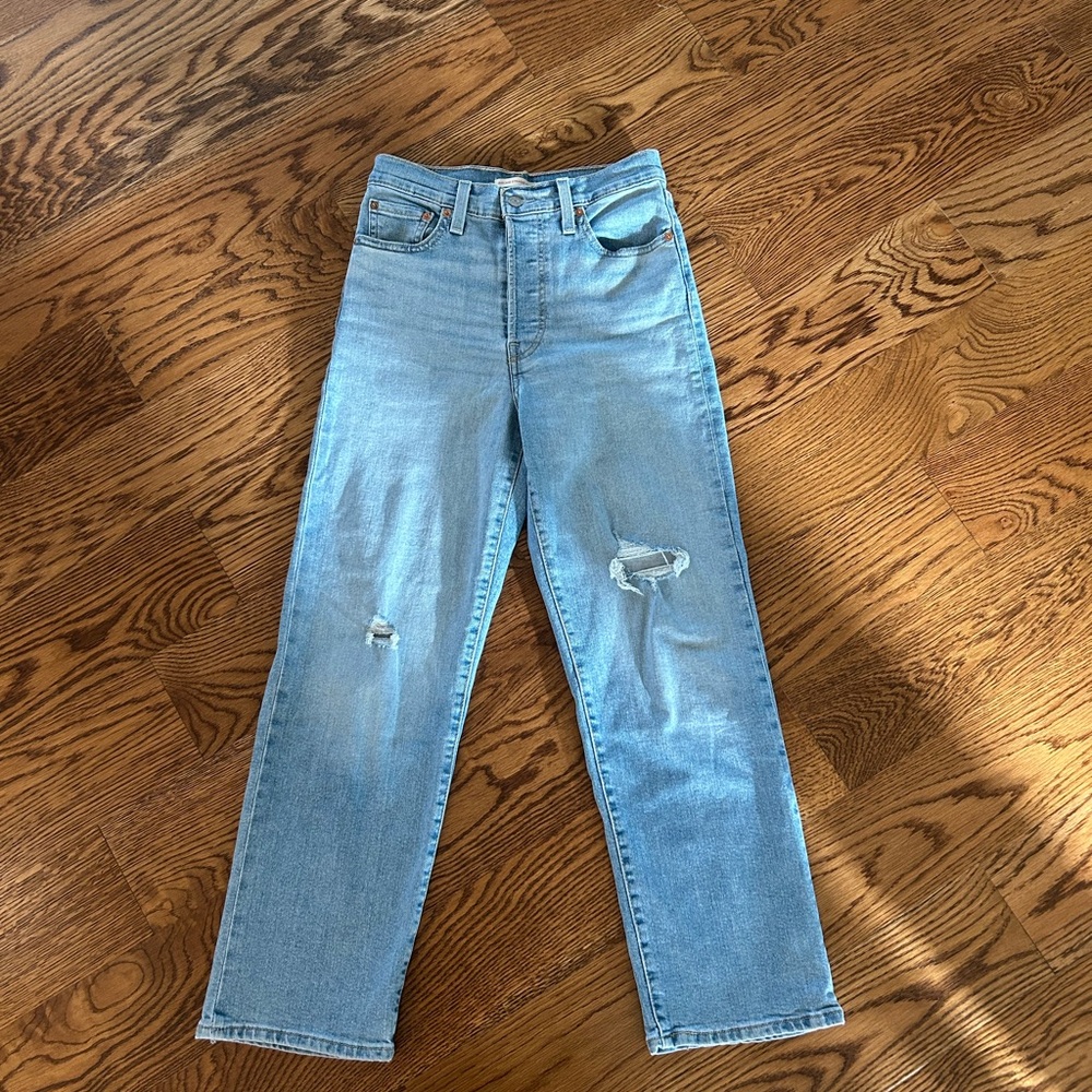 Levi’s Ribcage Straight Ankle Jeans, size 26
